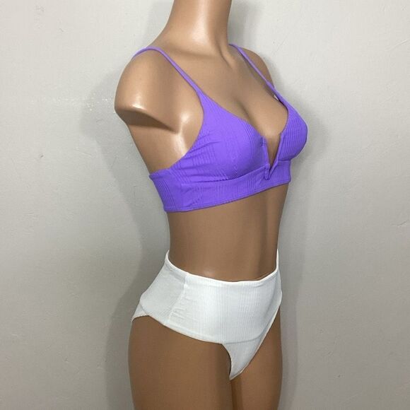 New. La Siren top and Desi bottom bikini. Retails $198. S/XS - Picture 3 of 15